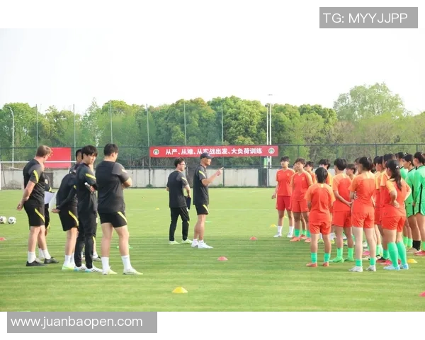 探索AWF足球的魅力与发展潜力，助力青少年足球梦想的实现与成长